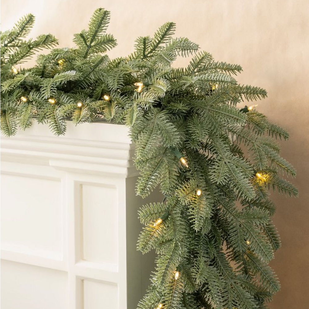 BALSAM HILL Balsam Fir Foliage 6ft Pre-lit Garland
